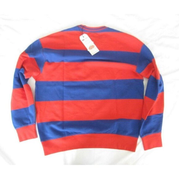 New Levis Peanuts Crew Neck Snoopy What A Moment Soccer Pullover Sz M Irregular - Picture 8 of 8